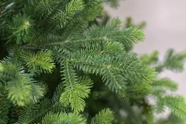Our Nordic Christmas Lund kunstkerstboom houten voet groen 183cm - afbeelding 4