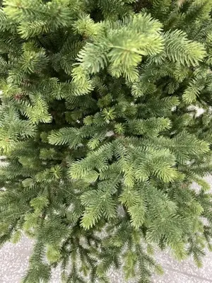 Our Nordic Christmas Lund kunstkerstboom houten voet groen 198cm - afbeelding 2