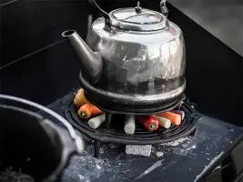 Petromax gietijzeren onderzetter met pootjes 30cm - afbeelding 3