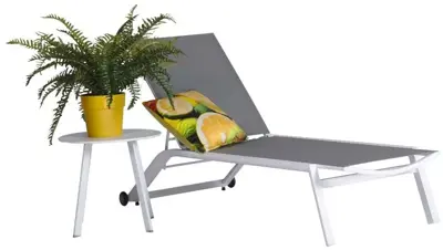 Trestino ligbed sunlounger wit