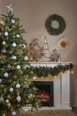 Triumph Tree Forest frosted slinger groen 180cm - afbeelding 4