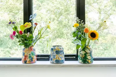 TS Collection bloempot bee metaal 21x24cm groen - afbeelding 3