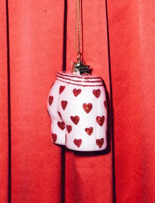 Vondels glazen kerstbal boxershort hartjes 7.5cm roze  - afbeelding 5