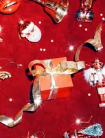 Vondels glazen kerstbal kerstman met hartjesbril 10cm rood, wit  - afbeelding 6