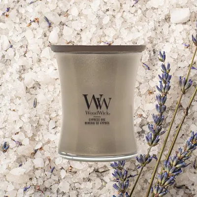 WoodWick medium candle limited edition cypress ore warn nickel - afbeelding 4