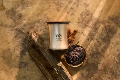 WoodWick medium candle limited edition cypress ore warn nickel - afbeelding 5