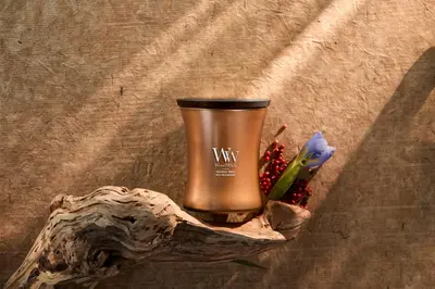 WoodWick medium candle limited edition volcanic orris copper - afbeelding 5