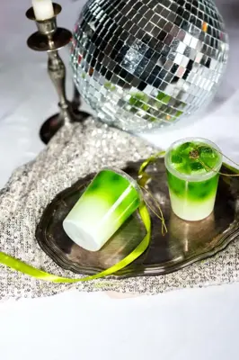 Yup in de boom glazen kerstbal iced matcha latte 8cm groen, wit - afbeelding 4