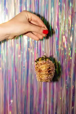 Yup in de boom glazen kerstbal pistache cruffin 7.5cm groen, bruin - afbeelding 5